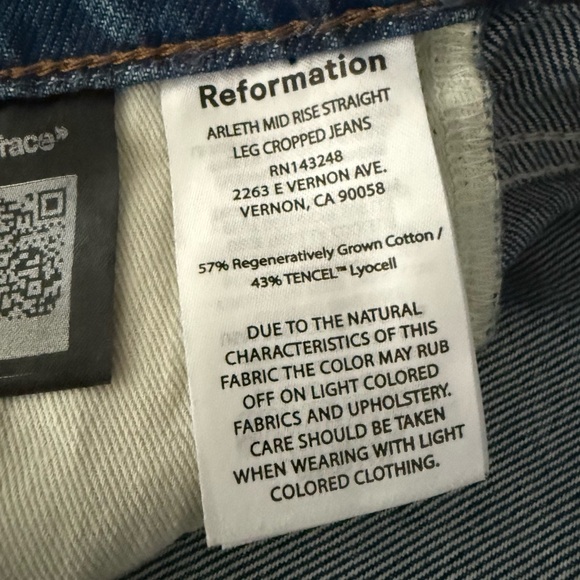 REFORMATION Arleth Mid Rise Straight Leg Cropped Jeans - Pelican Wash - Picture 5 of 10